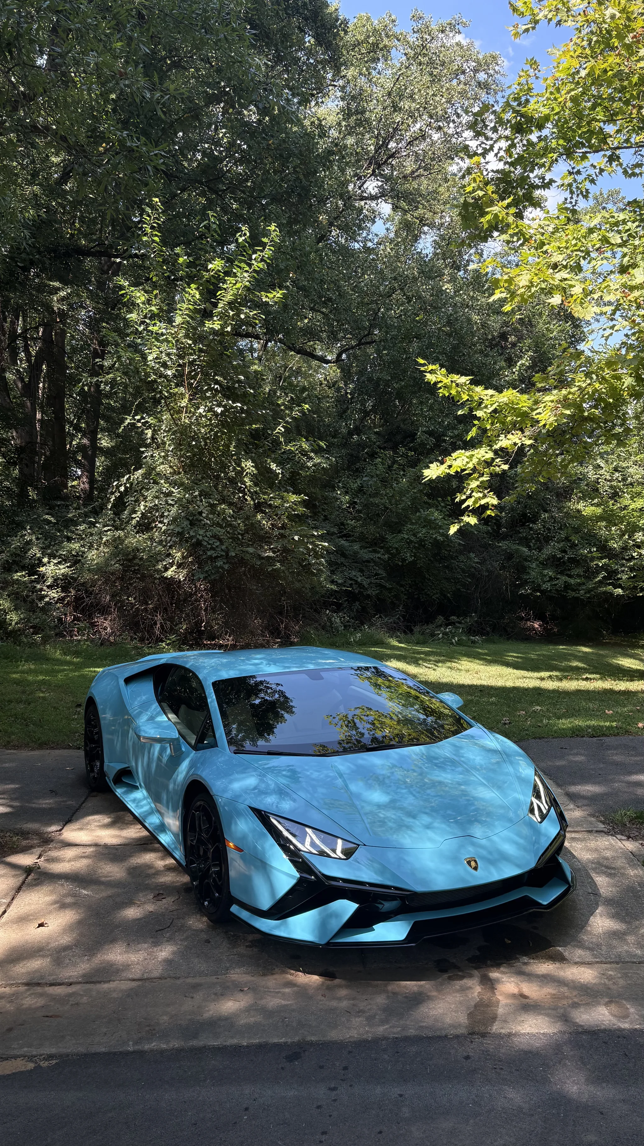 Tiffany Blue Lamborghini Huracan — exotic car rental at ExoDrive Exotics
