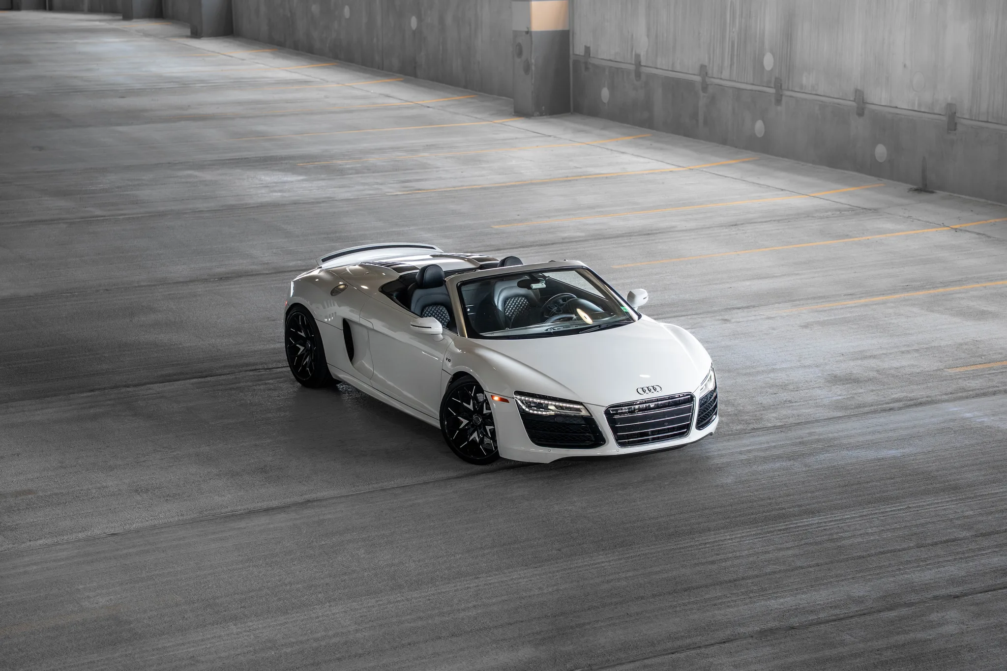 Audi R8 V10 Plus Spyder rear view — naturally aspirated V10 exhaust